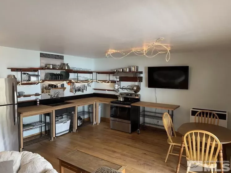 356 Galaxy, Stateline, Nevada 89449, 2 Bedrooms Bedrooms, ,2 BathroomsBathrooms,Residential,Residential,Galaxy,240003959