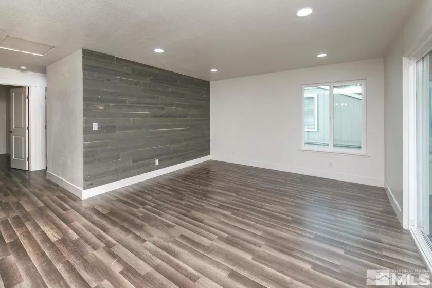 4606 Neil, Reno, Nevada 89502, 2 Bedrooms Bedrooms, ,1 BathroomBathrooms,Residential,Residential,Neil,250002127