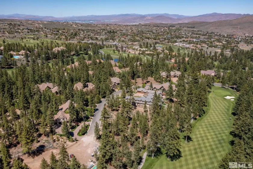 5360 Nestle, Reno, Nevada 89511, 4 Bedrooms Bedrooms, ,5 BathroomsBathrooms,Residential,Residential,Nestle,230006884