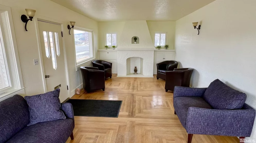 376 Broad, Battle Mountain, Nevada 89820, 3 Bedrooms Bedrooms, ,1 BathroomBathrooms,Residential,Residential,Broad,250001863
