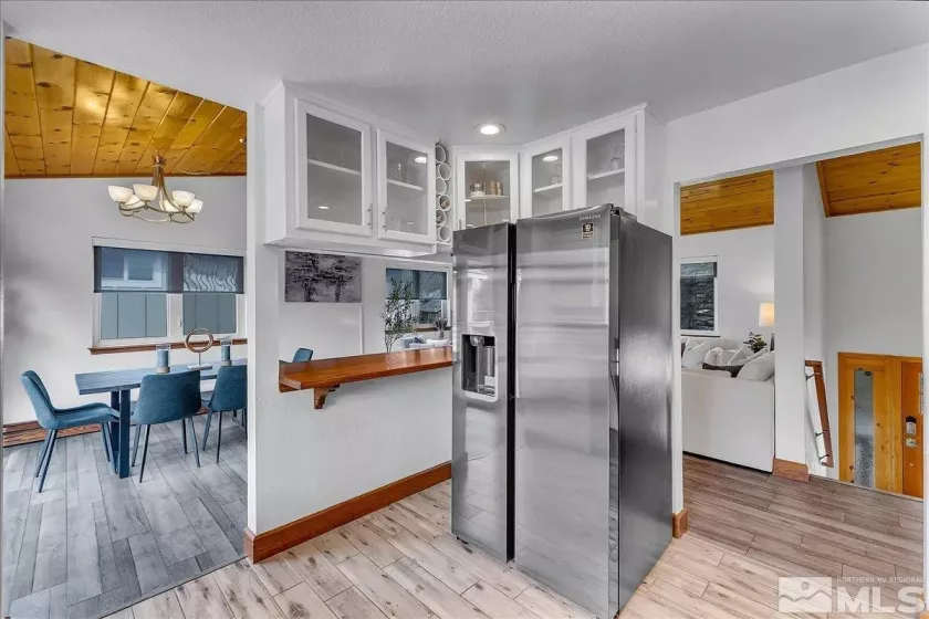 754 Tuolumne, South Lake Tahoe, California 96150, 4 Bedrooms Bedrooms, ,2 BathroomsBathrooms,Residential,Residential,Tuolumne,250001839