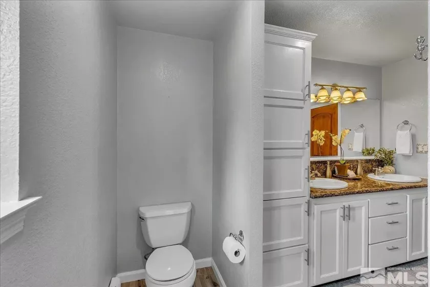 754 Tuolumne, South Lake Tahoe, California 96150, 4 Bedrooms Bedrooms, ,2 BathroomsBathrooms,Residential,Residential,Tuolumne,250001839