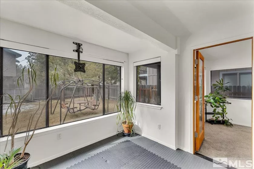 754 Tuolumne, South Lake Tahoe, California 96150, 4 Bedrooms Bedrooms, ,2 BathroomsBathrooms,Residential,Residential,Tuolumne,250001839