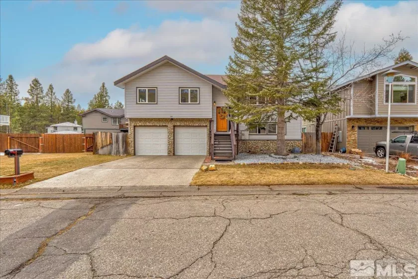 754 Tuolumne, South Lake Tahoe, California 96150, 4 Bedrooms Bedrooms, ,2 BathroomsBathrooms,Residential,Residential,Tuolumne,250001839