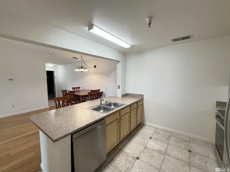 200 Talus, Reno, Nevada 89503, 2 Bedrooms Bedrooms, ,2 BathroomsBathrooms,Residential,Residential,Talus,250001878