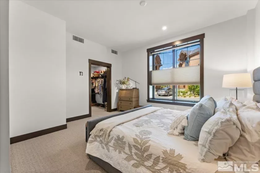 33 Beach Club, Stateline, Nevada 89449, 2 Bedrooms Bedrooms, ,2 BathroomsBathrooms,Residential,Residential,Beach Club,250001717