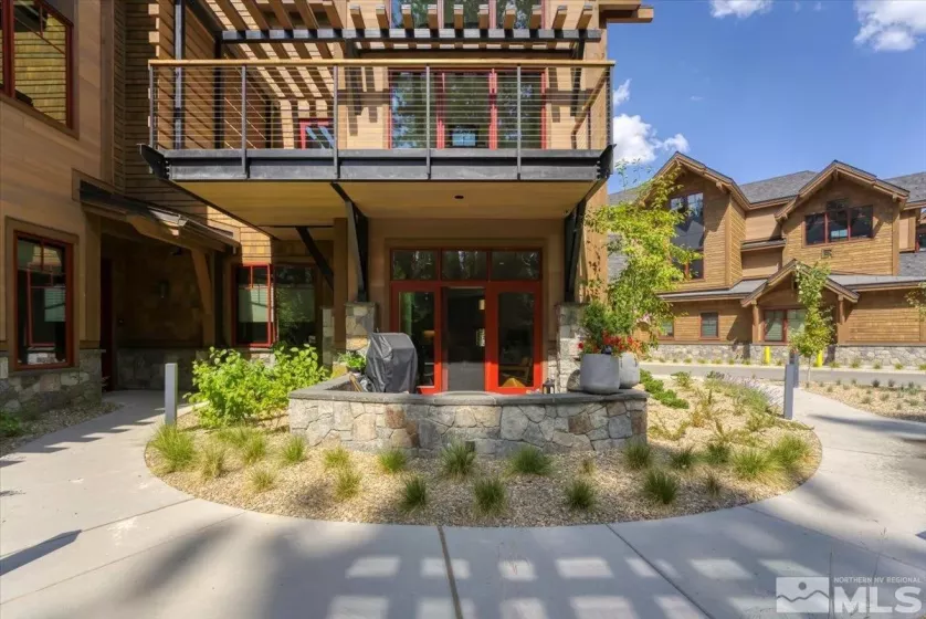 33 Beach Club, Stateline, Nevada 89449, 2 Bedrooms Bedrooms, ,2 BathroomsBathrooms,Residential,Residential,Beach Club,250001717