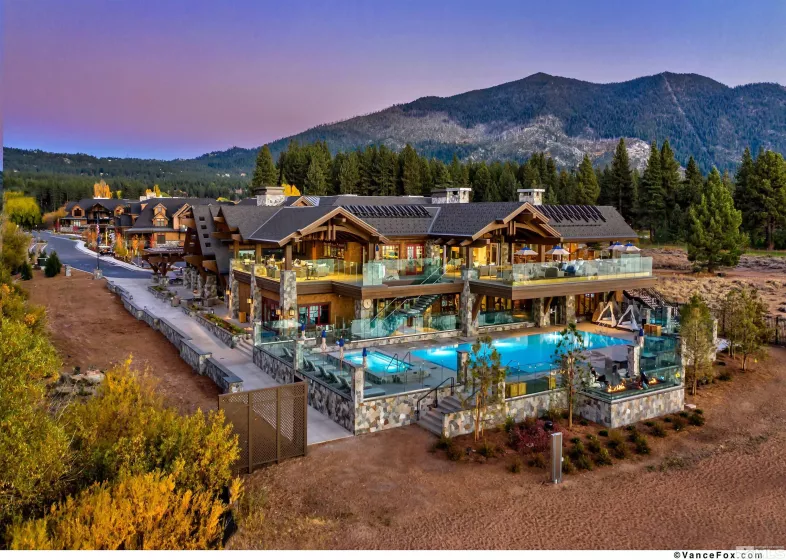 33 Beach Club, Stateline, Nevada 89449, 2 Bedrooms Bedrooms, ,2 BathroomsBathrooms,Residential,Residential,Beach Club,250001717