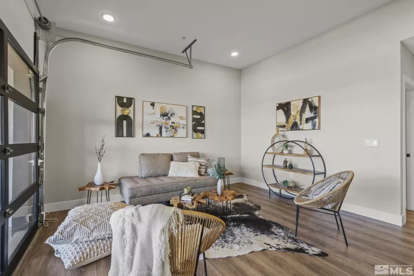 3088 Cashill, Reno, Nevada 89509, 2 Bedrooms Bedrooms, ,3 BathroomsBathrooms,Residential,Residential,Cashill,250000863