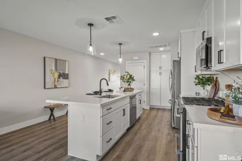 3088 Cashill, Reno, Nevada 89509, 2 Bedrooms Bedrooms, ,3 BathroomsBathrooms,Residential,Residential,Cashill,250000863
