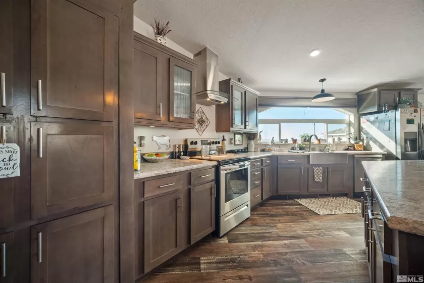12710 Carson, Lovelock, Nevada 89419, 3 Bedrooms Bedrooms, ,2 BathroomsBathrooms,Residential,Residential,Carson,250000720