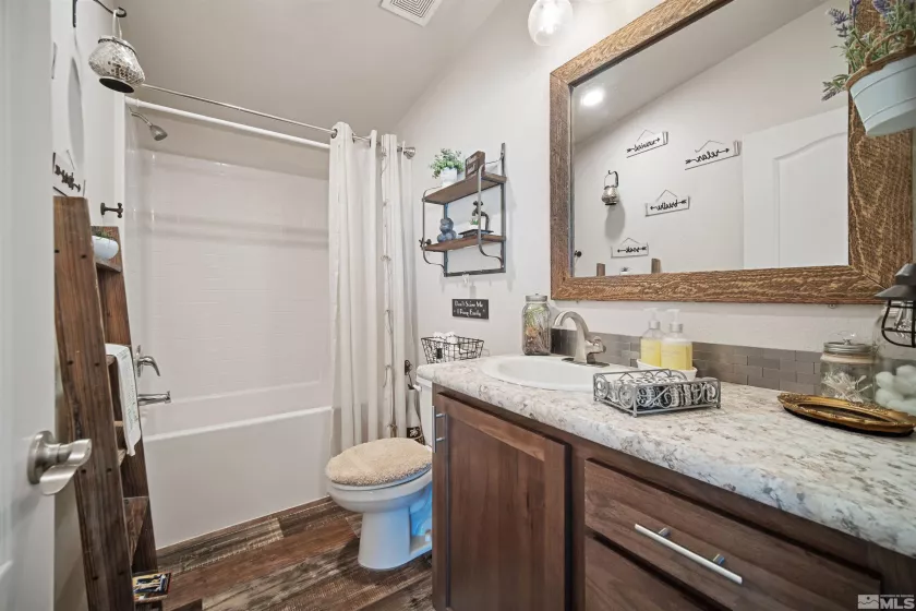 12710 Carson, Lovelock, Nevada 89419, 3 Bedrooms Bedrooms, ,2 BathroomsBathrooms,Residential,Residential,Carson,250000720