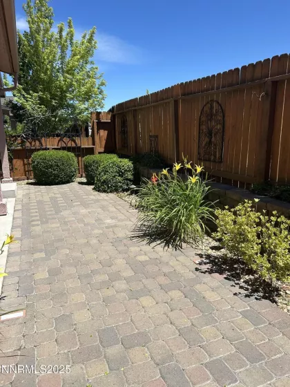 1039 Peach Blossom, Sparks, Nevada 89436, 3 Bedrooms Bedrooms, ,3 BathroomsBathrooms,Residential,Residential,Peach Blossom,250000426