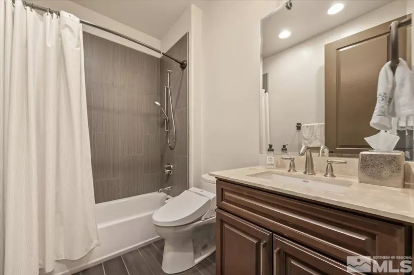20680 Parc Foret, Reno, Nevada 89511, 4 Bedrooms Bedrooms, ,5 BathroomsBathrooms,Residential,Residential,Parc Foret,250000444