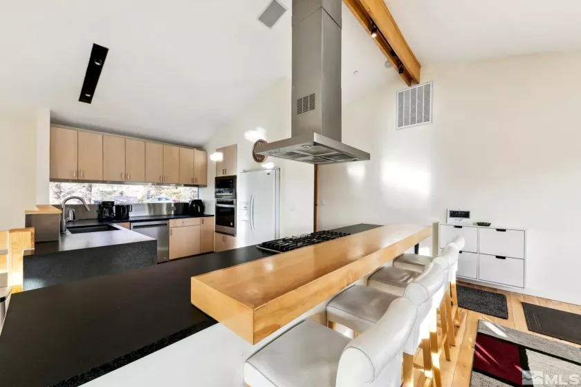 332 Barton, Stateline, Nevada 89449, 6 Bedrooms Bedrooms, ,4 BathroomsBathrooms,Residential,Residential,Barton,250000300