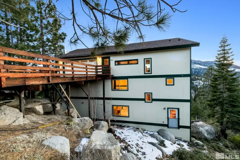 332 Barton, Stateline, Nevada 89449, 6 Bedrooms Bedrooms, ,4 BathroomsBathrooms,Residential,Residential,Barton,250000300