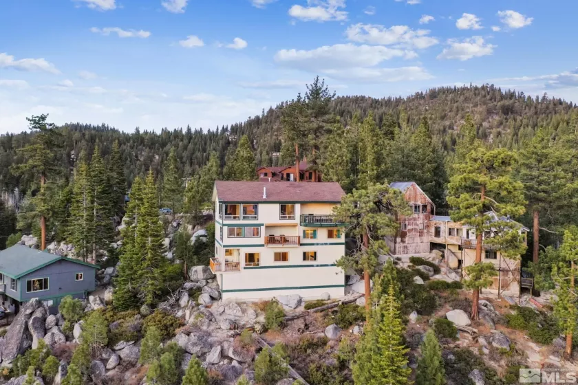 332 Barton, Stateline, Nevada 89449, 6 Bedrooms Bedrooms, ,4 BathroomsBathrooms,Residential,Residential,Barton,250000300