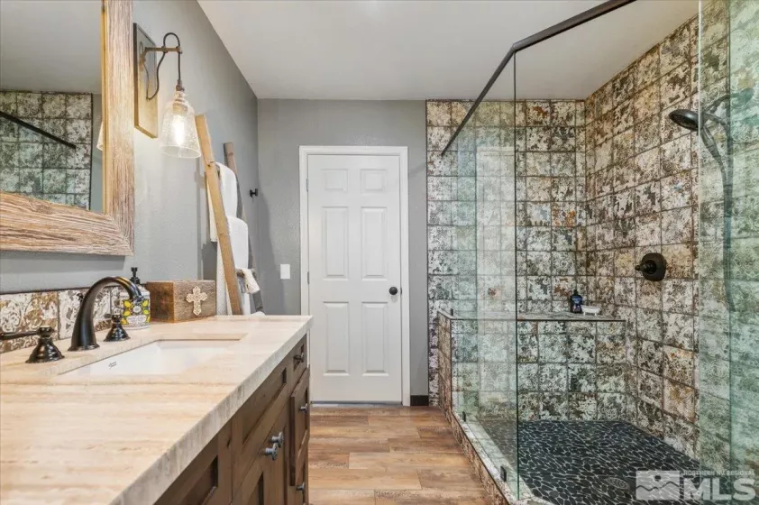 17215 Big Pine, Reno, Nevada 89511, 6 Bedrooms Bedrooms, ,5 BathroomsBathrooms,Residential,Residential,Big Pine,240013624