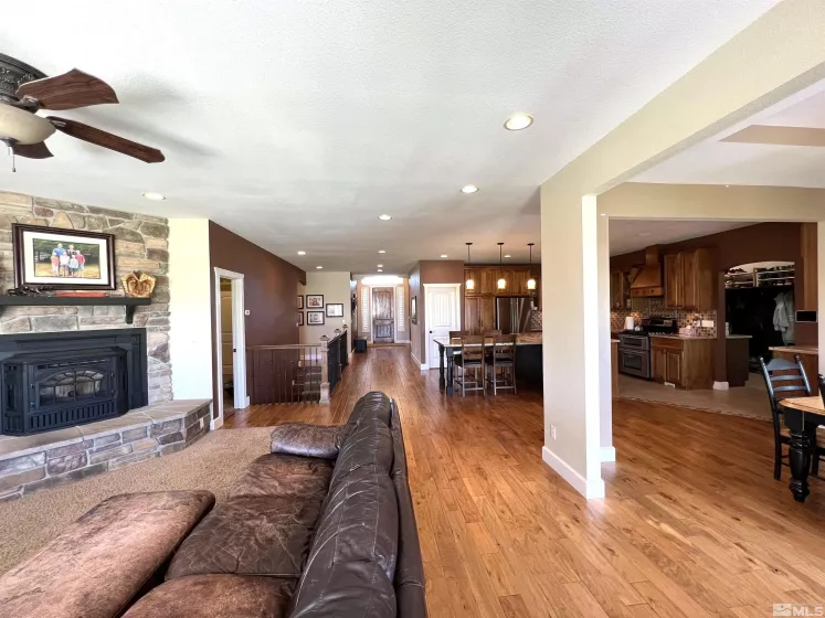 360 Jillian, Battle Mountain, Nevada 89820, 6 Bedrooms Bedrooms, ,6 BathroomsBathrooms,Residential,Residential,Jillian,240006352