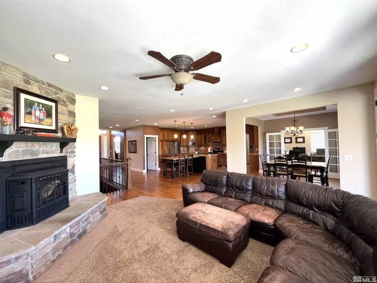 360 Jillian, Battle Mountain, Nevada 89820, 6 Bedrooms Bedrooms, ,6 BathroomsBathrooms,Residential,Residential,Jillian,240006352