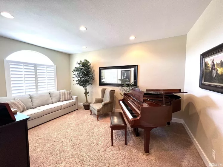 360 Jillian, Battle Mountain, Nevada 89820, 6 Bedrooms Bedrooms, ,6 BathroomsBathrooms,Residential,Residential,Jillian,240006352