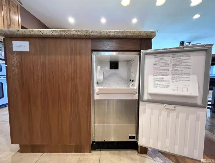 360 Jillian, Battle Mountain, Nevada 89820, 6 Bedrooms Bedrooms, ,6 BathroomsBathrooms,Residential,Residential,Jillian,240006352