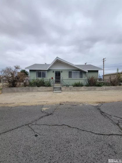 612 F, Hawthorne, Nevada 89415, 3 Bedrooms Bedrooms, ,2 BathroomsBathrooms,Residential,Residential,F,240007043