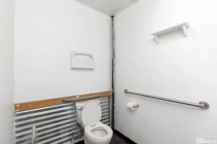 1120 Chestnut, Carlin, Nevada 89822, ,Commercial Sale,Residential,Chestnut,250002611