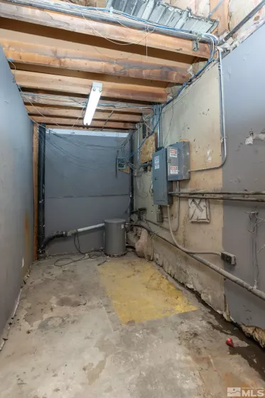 1120 Chestnut, Carlin, Nevada 89822, ,Commercial Sale,Residential,Chestnut,250002611