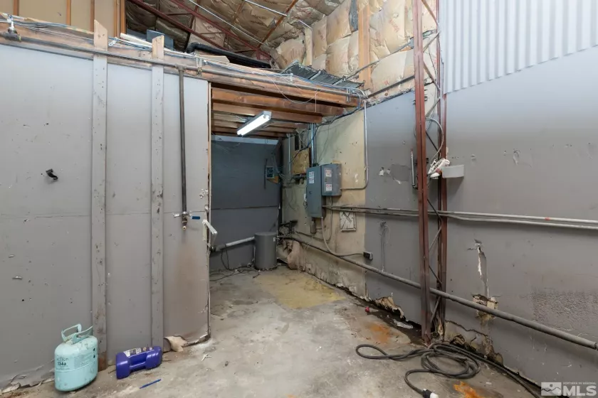 1120 Chestnut, Carlin, Nevada 89822, ,Commercial Sale,Residential,Chestnut,250002611