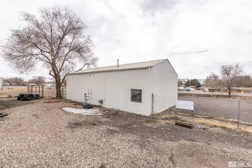 1120 Chestnut, Carlin, Nevada 89822, ,Commercial Sale,Residential,Chestnut,250002611