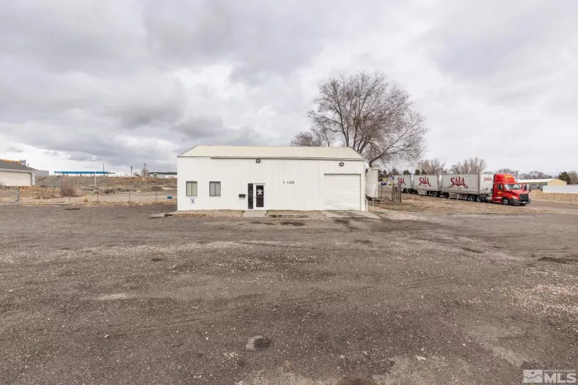 1120 Chestnut, Carlin, Nevada 89822, ,Commercial Sale,Residential,Chestnut,250002611