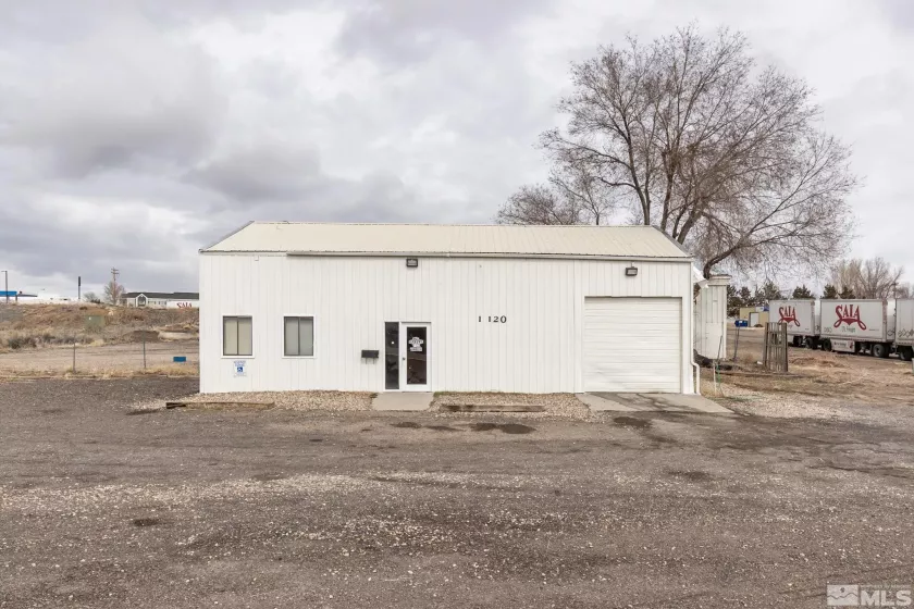 1120 Chestnut, Carlin, Nevada 89822, ,Commercial Sale,Residential,Chestnut,250002611