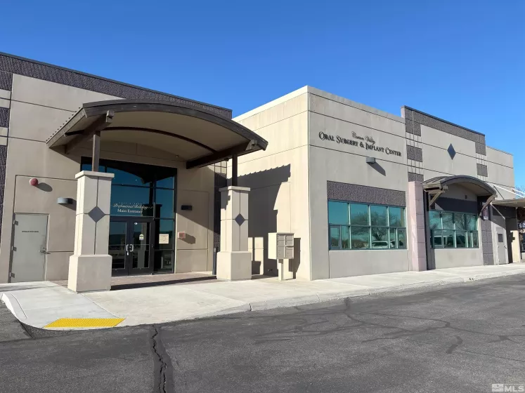 1516 Charlotte, Gardnerville, Nevada 89410, ,Commercial Lease,Manufactured,Charlotte,250003412