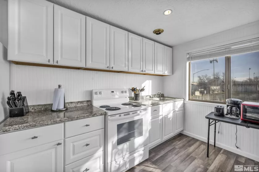 2 Newcombe, Yerington, Nevada 89447, ,Commercial Sale,Residential,Newcombe,240015072