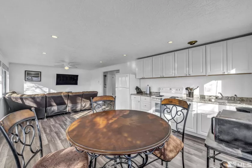 2 Newcombe, Yerington, Nevada 89447, ,Commercial Sale,Residential,Newcombe,240015072