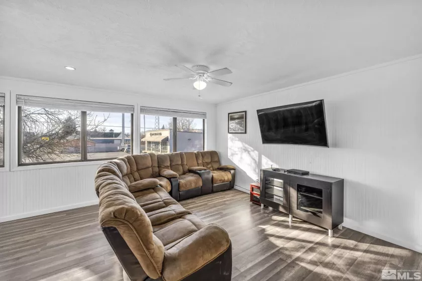 2 Newcombe, Yerington, Nevada 89447, ,Commercial Sale,Residential,Newcombe,240015072