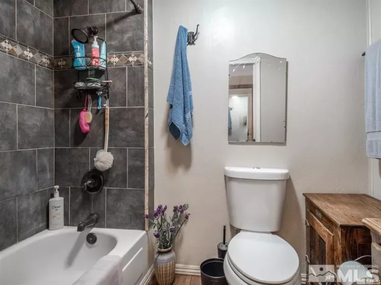 106705 US-395, Coleville, California 96107, ,Commercial Sale,Residential,US-395,240007617