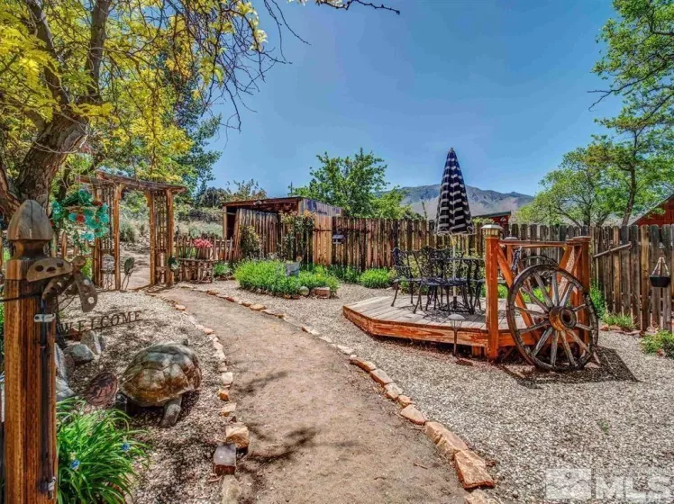 106705 US-395, Coleville, California 96107, ,Commercial Sale,Residential,US-395,240007617
