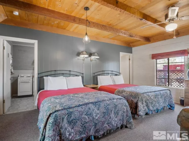 106705 US-395, Coleville, California 96107, ,Commercial Sale,Residential,US-395,240007617