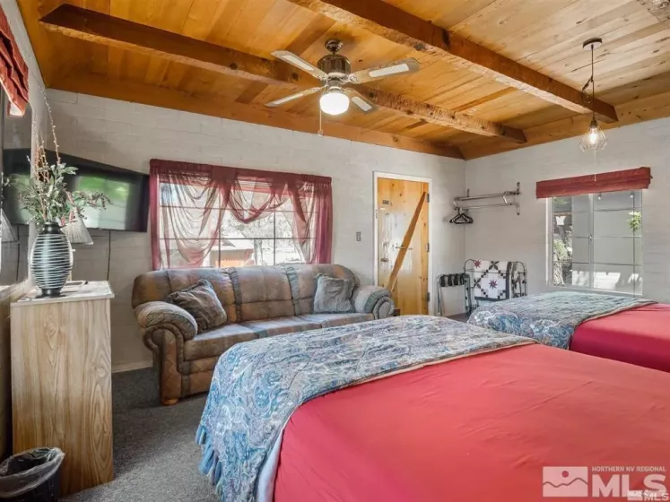 106705 US-395, Coleville, California 96107, ,Commercial Sale,Residential,US-395,240007617