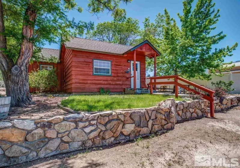 106705 US-395, Coleville, California 96107, ,Commercial Sale,Residential,US-395,240007617