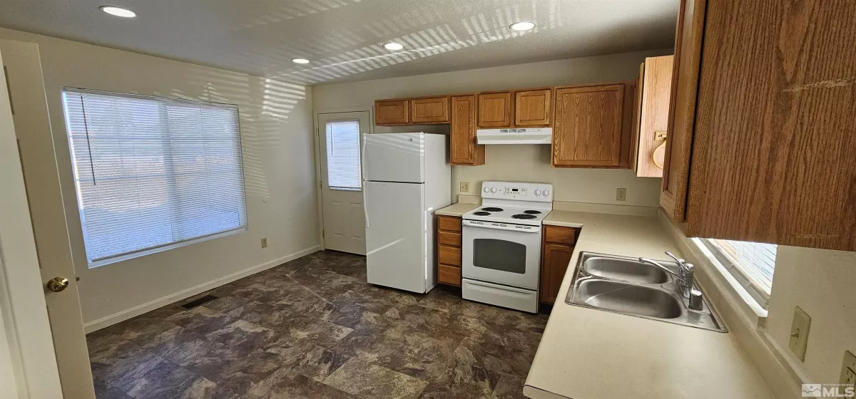 1811 H, Sparks, Nevada 89431, ,Residential Income,Residential,H,250004015