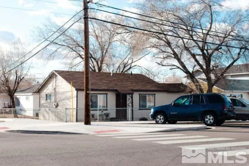 125 Broadway, Fallon, Nevada 89406, ,Residential Income,Residential,Broadway,250002970