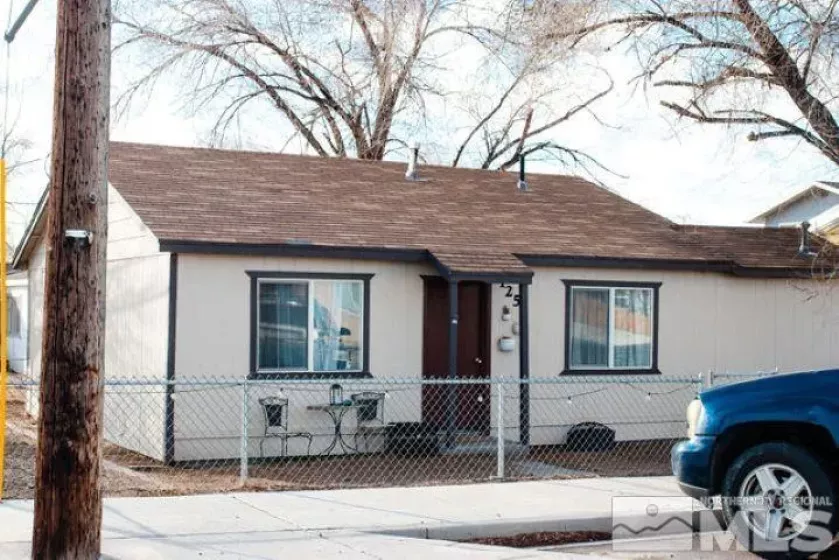 125 Broadway, Fallon, Nevada 89406, ,Residential Income,Residential,Broadway,250002970