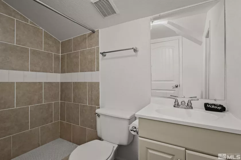 125 Caliente, Reno, Nevada 89509, ,Residential Income,Residential,Caliente,250001658