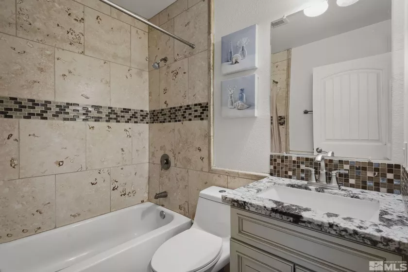 125 Caliente, Reno, Nevada 89509, ,Residential Income,Residential,Caliente,250001658
