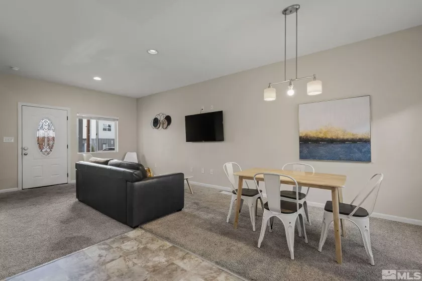 125 Caliente, Reno, Nevada 89509, ,Residential Income,Residential,Caliente,250001658