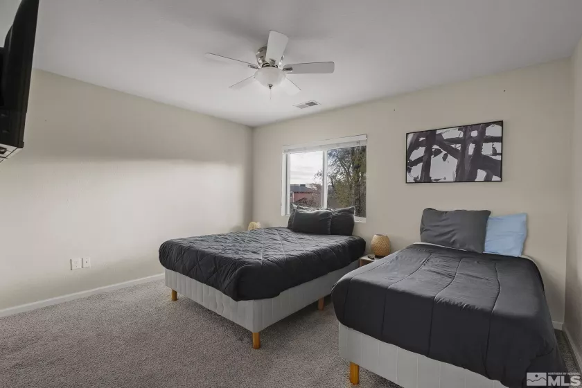125 Caliente, Reno, Nevada 89509, ,Residential Income,Residential,Caliente,250001658