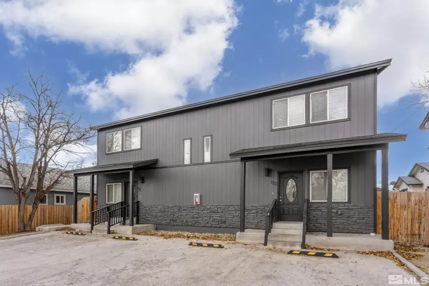 125 Caliente, Reno, Nevada 89509, ,Residential Income,Residential,Caliente,250001658